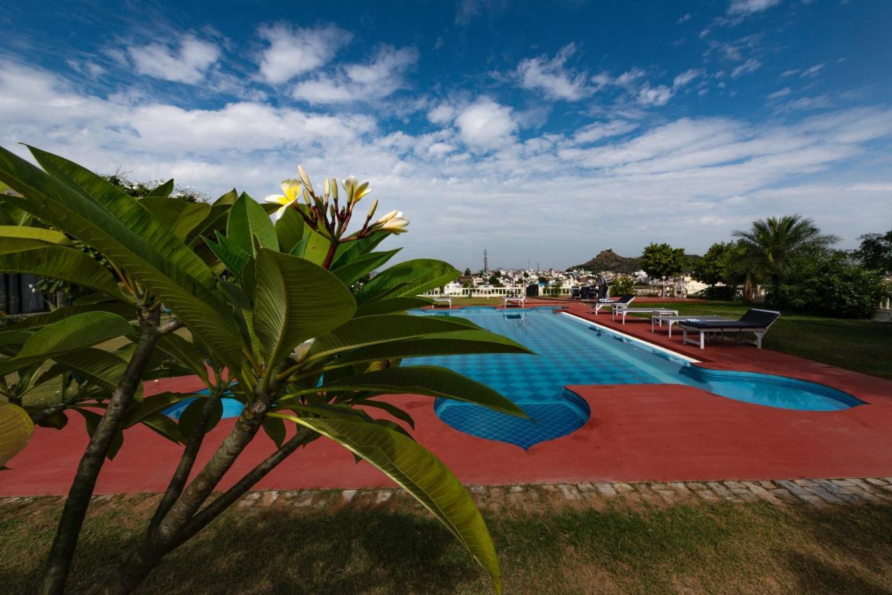 Gulaab Niwaas Palace Hotel 4*
