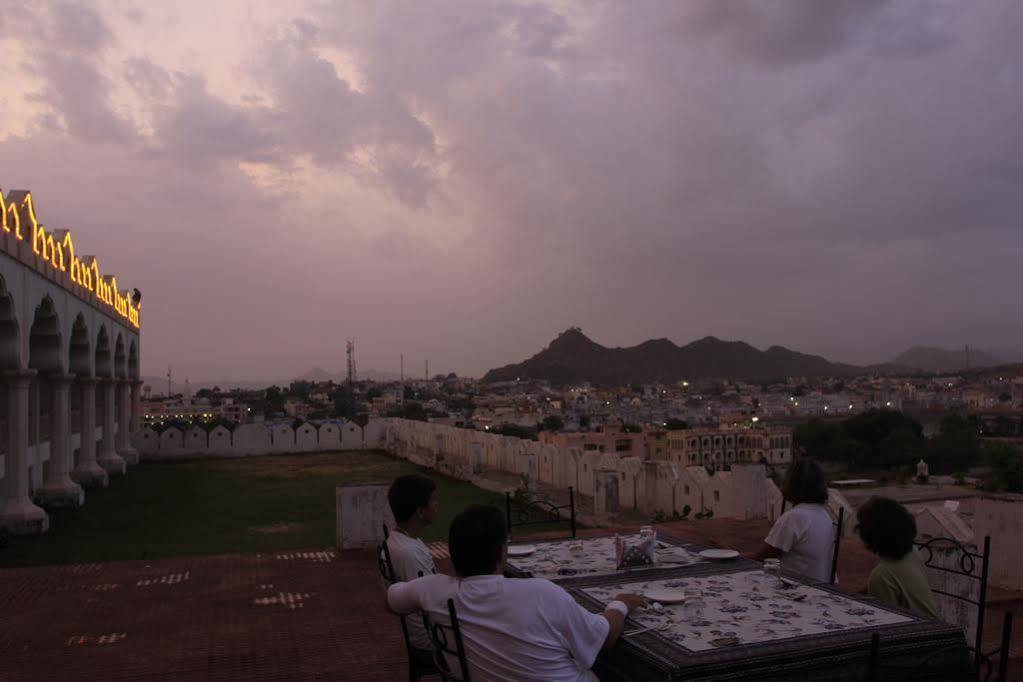 Gulaab Niwaas Palace Hotel Pushkar